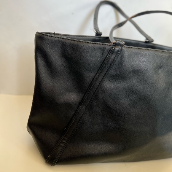 Aritzia Sunday best large black polyurethane shoulder bag… - Picture 9 of 10